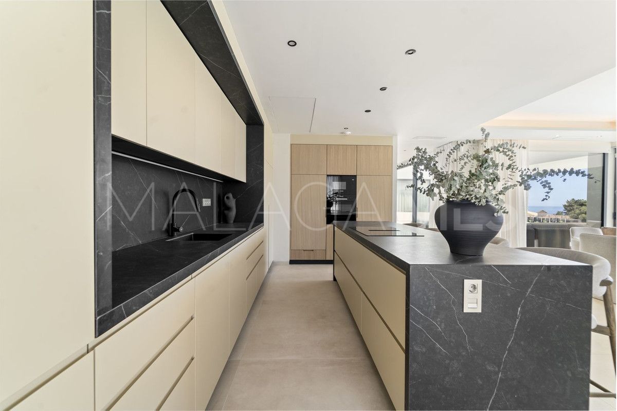 Villa with 7 bedrooms for sale in Benalmadena