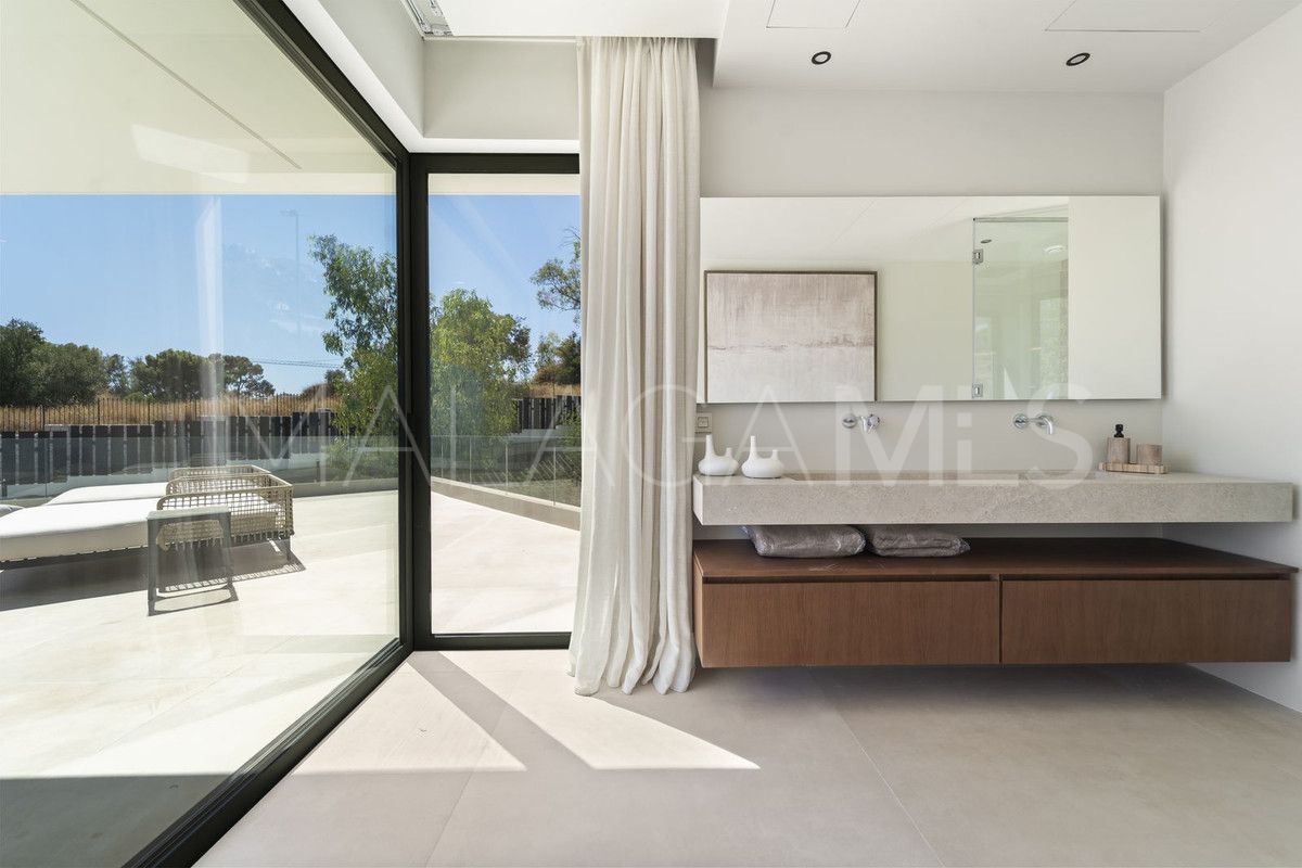 Villa with 7 bedrooms for sale in Benalmadena