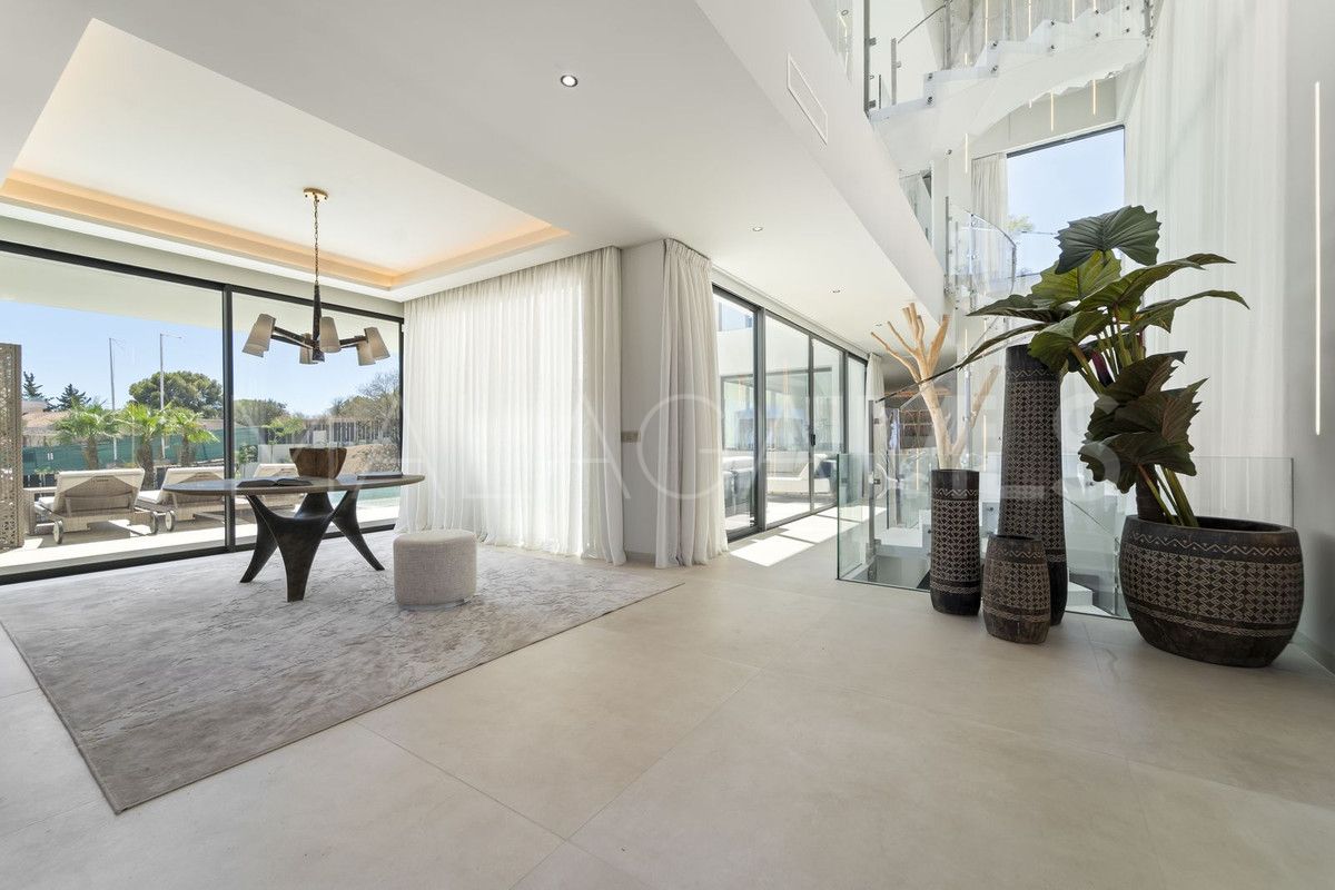 Villa with 7 bedrooms for sale in Benalmadena