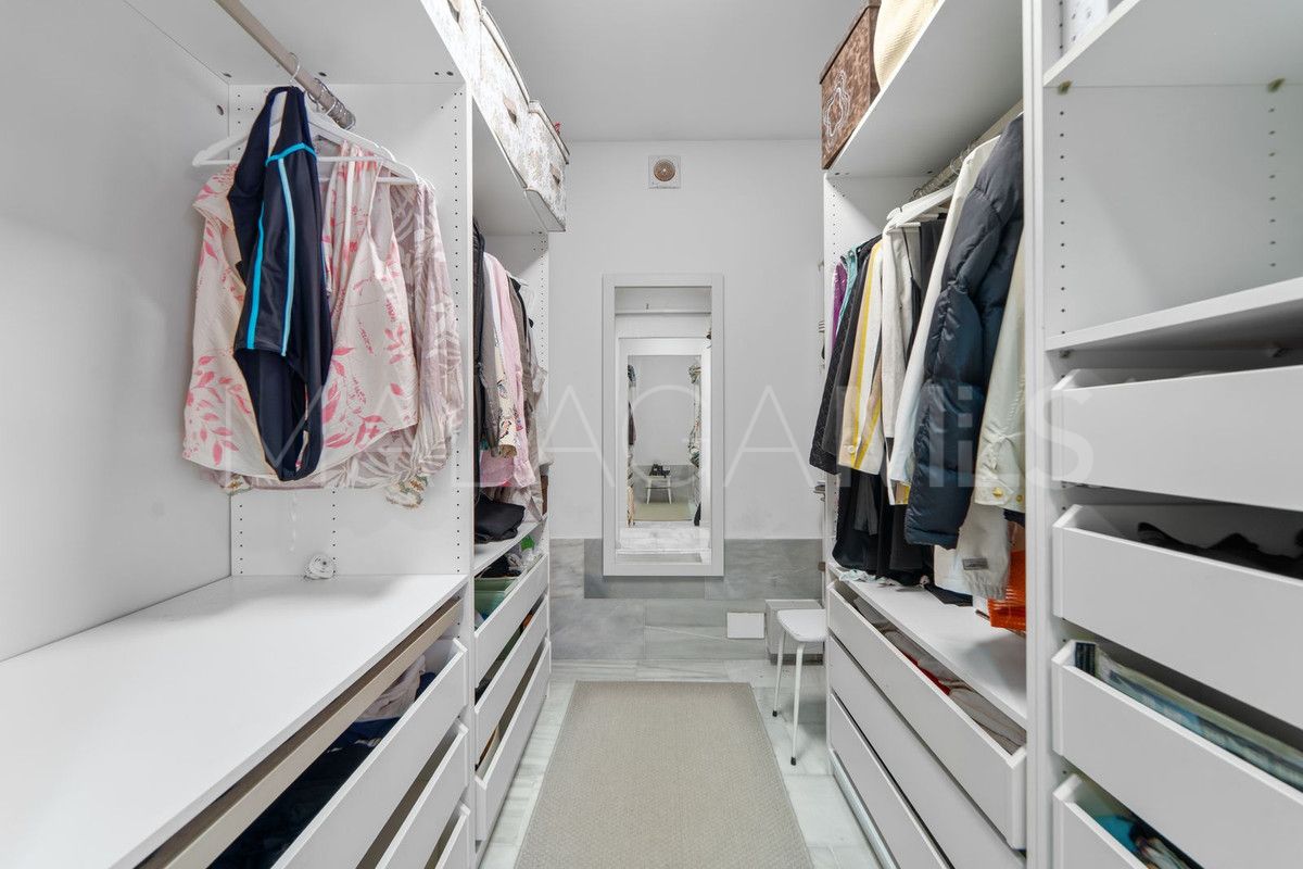 Villa for sale in Sierrezuela