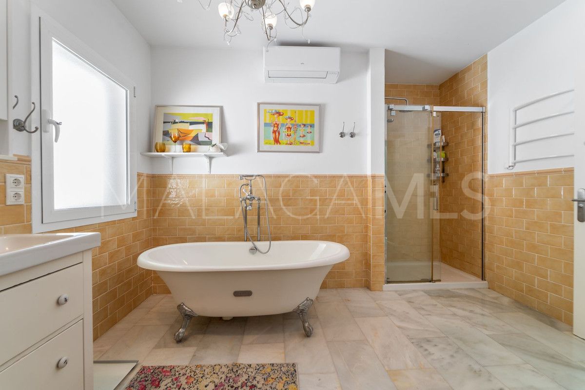 Villa for sale in Sierrezuela