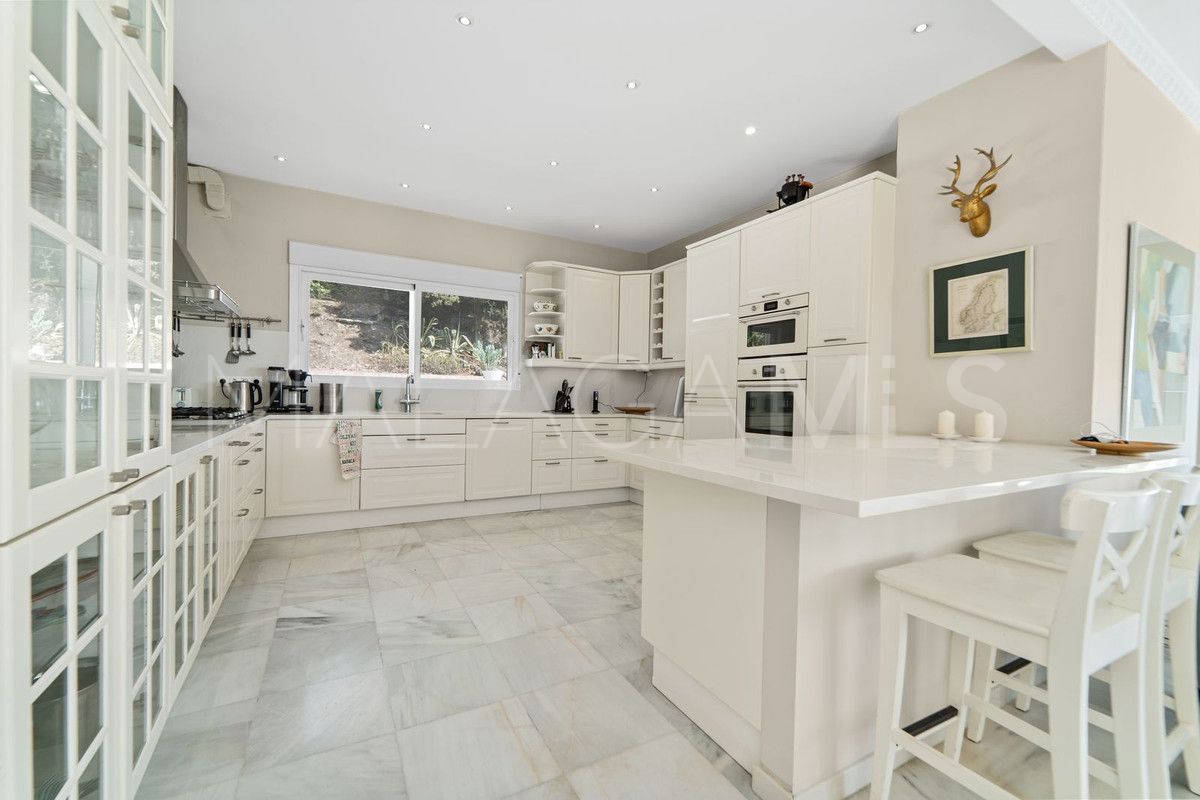 Villa for sale in Sierrezuela