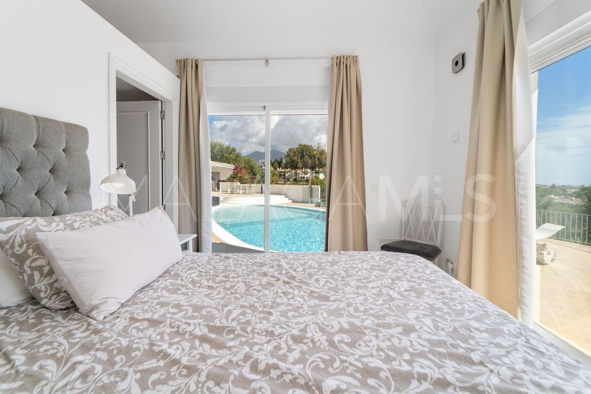 Villa for sale in Sierrezuela