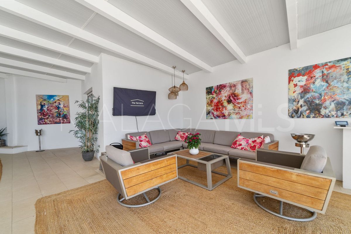 Villa for sale in Sierrezuela