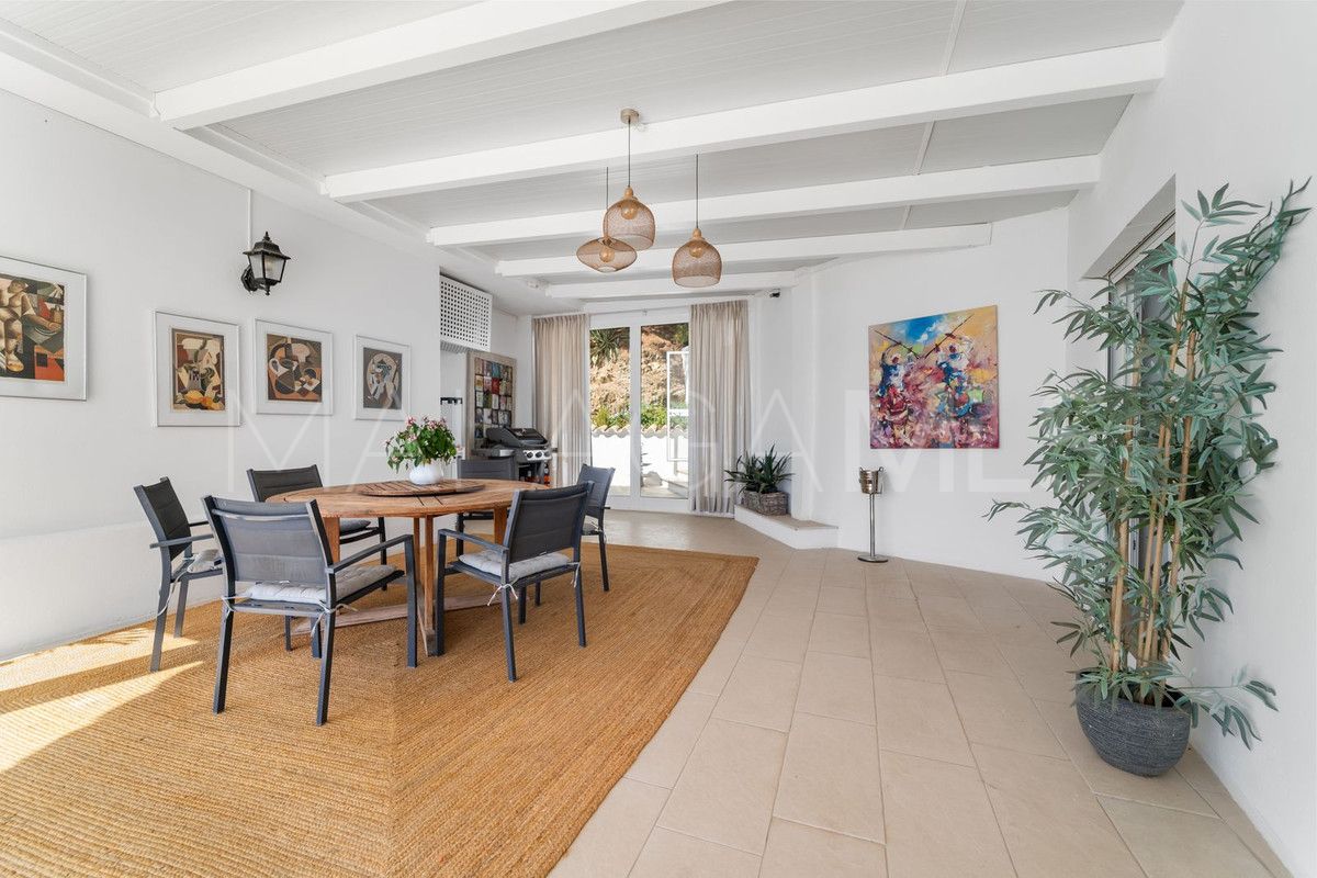 Villa for sale in Sierrezuela