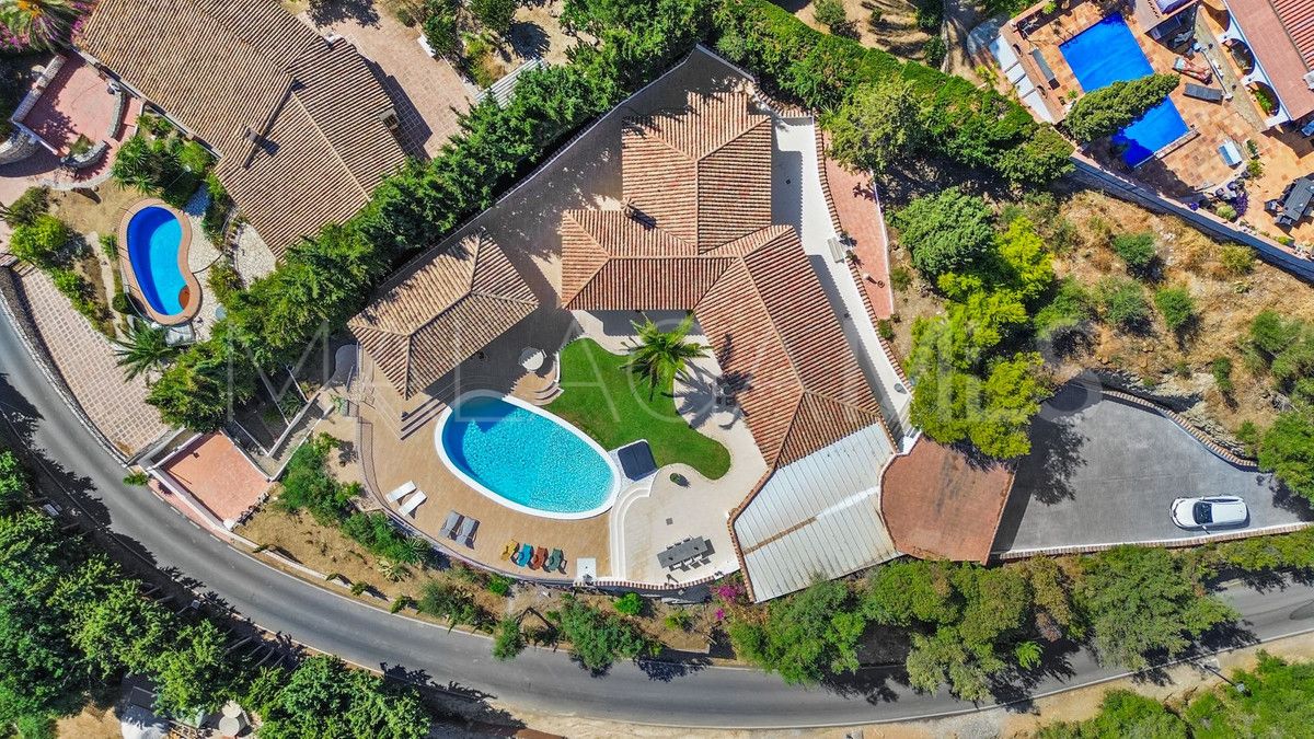 Villa for sale in Sierrezuela
