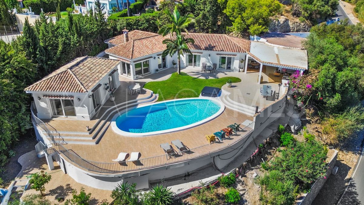 Villa for sale in Sierrezuela