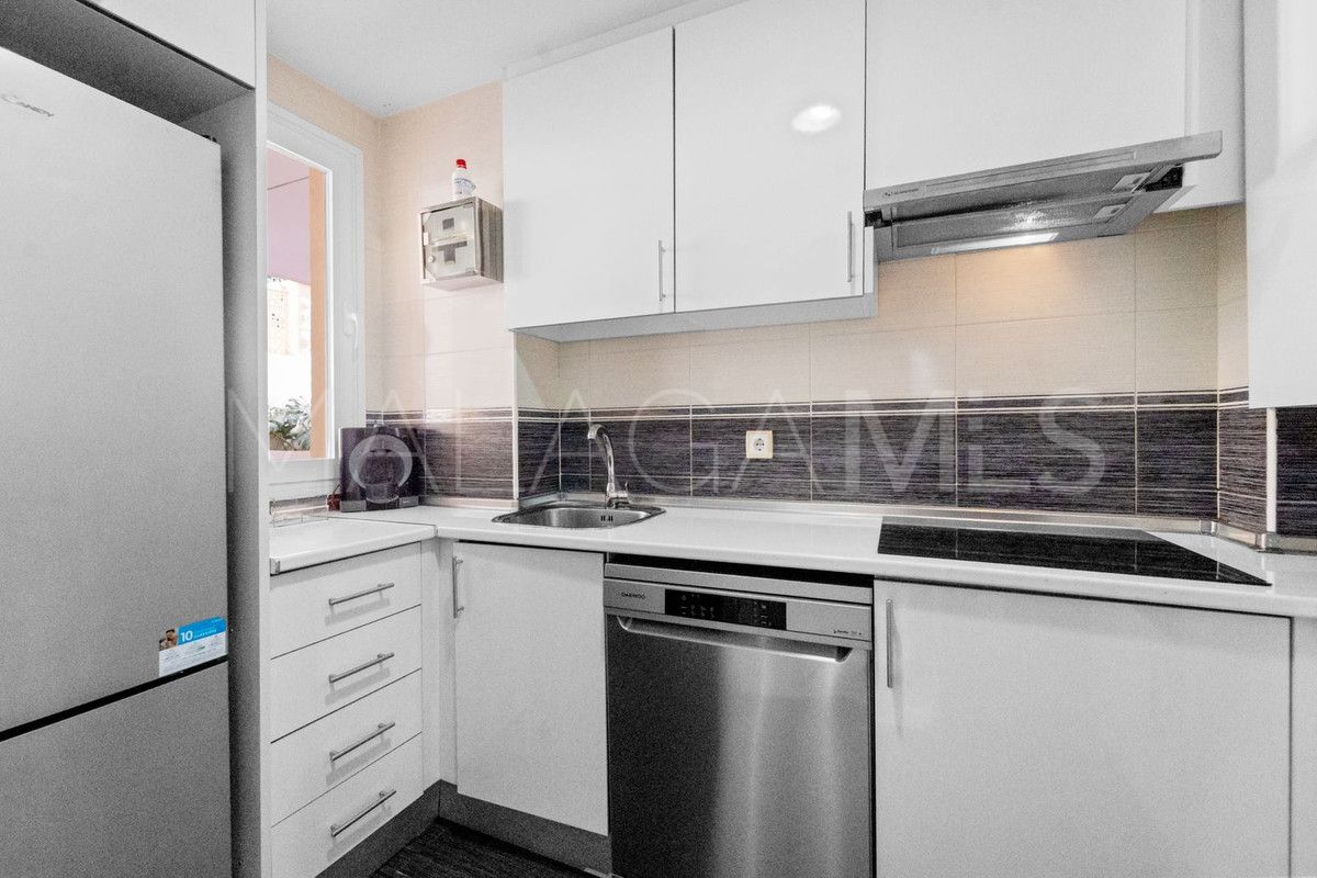 For sale apartment with 2 bedrooms in Benalmadena