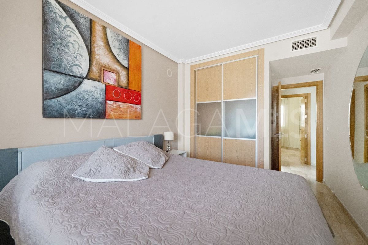 For sale apartment with 2 bedrooms in Benalmadena