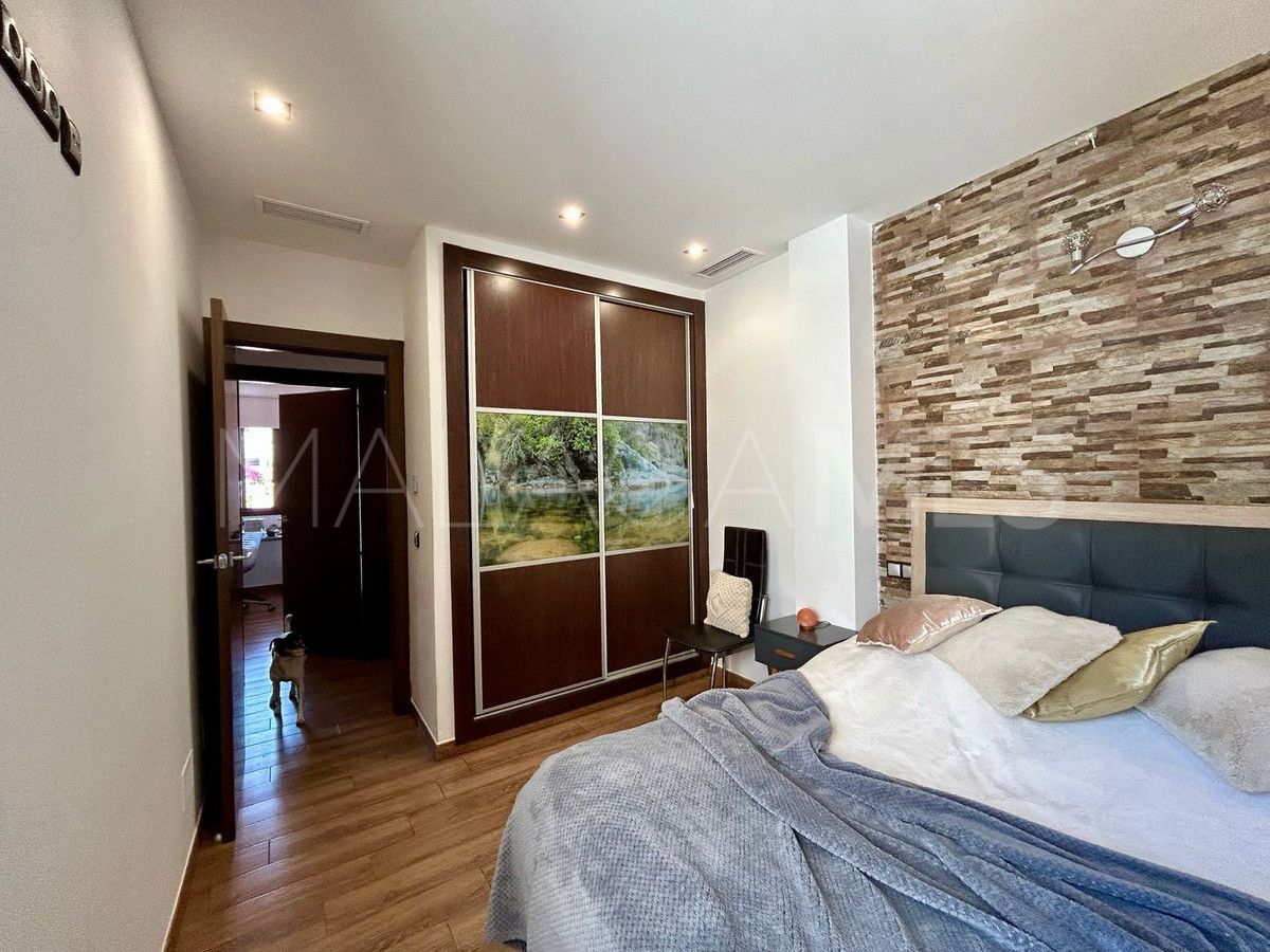 Buy Istan penthouse