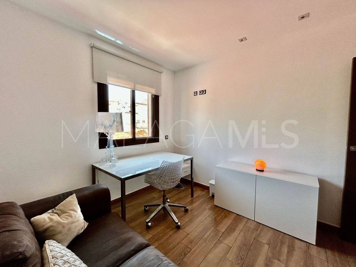 Buy Istan penthouse