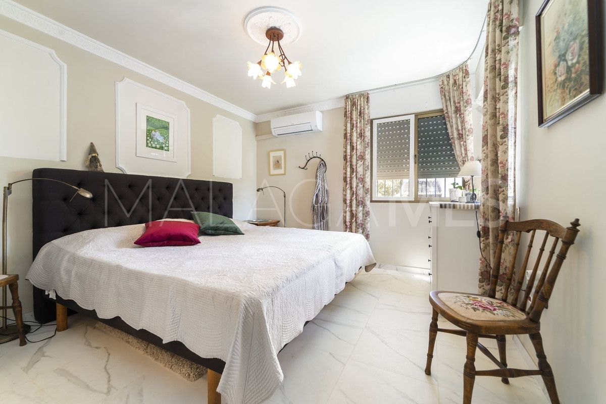 Villa for sale in Mijas
