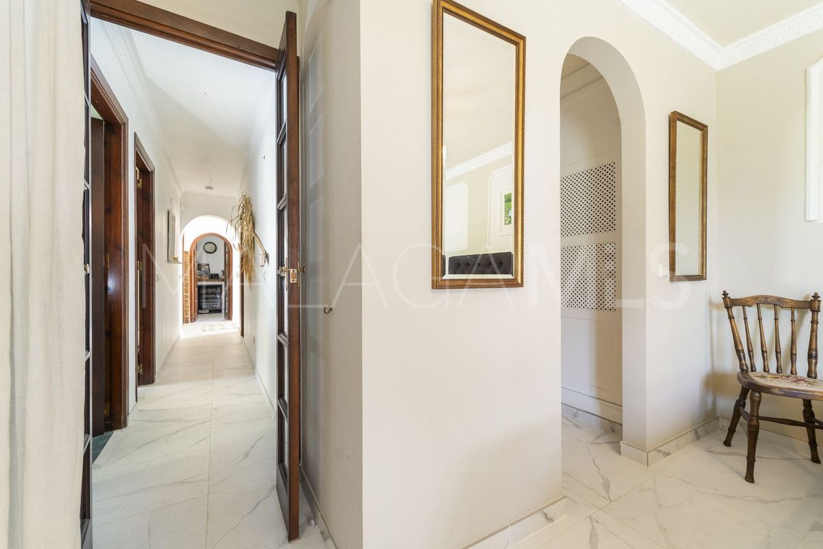 Villa for sale in Mijas