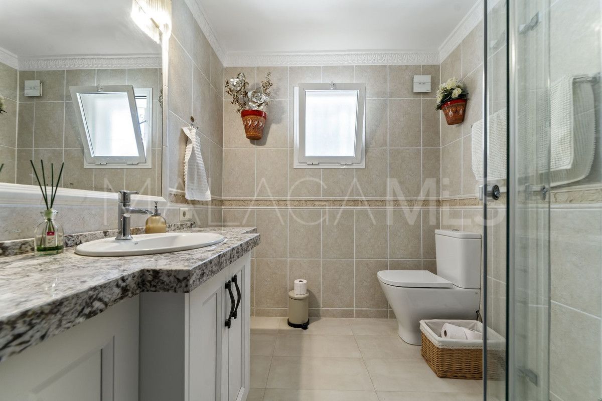 Villa for sale in Mijas