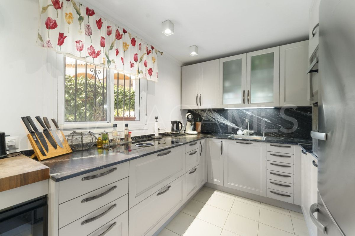 Villa for sale in Mijas