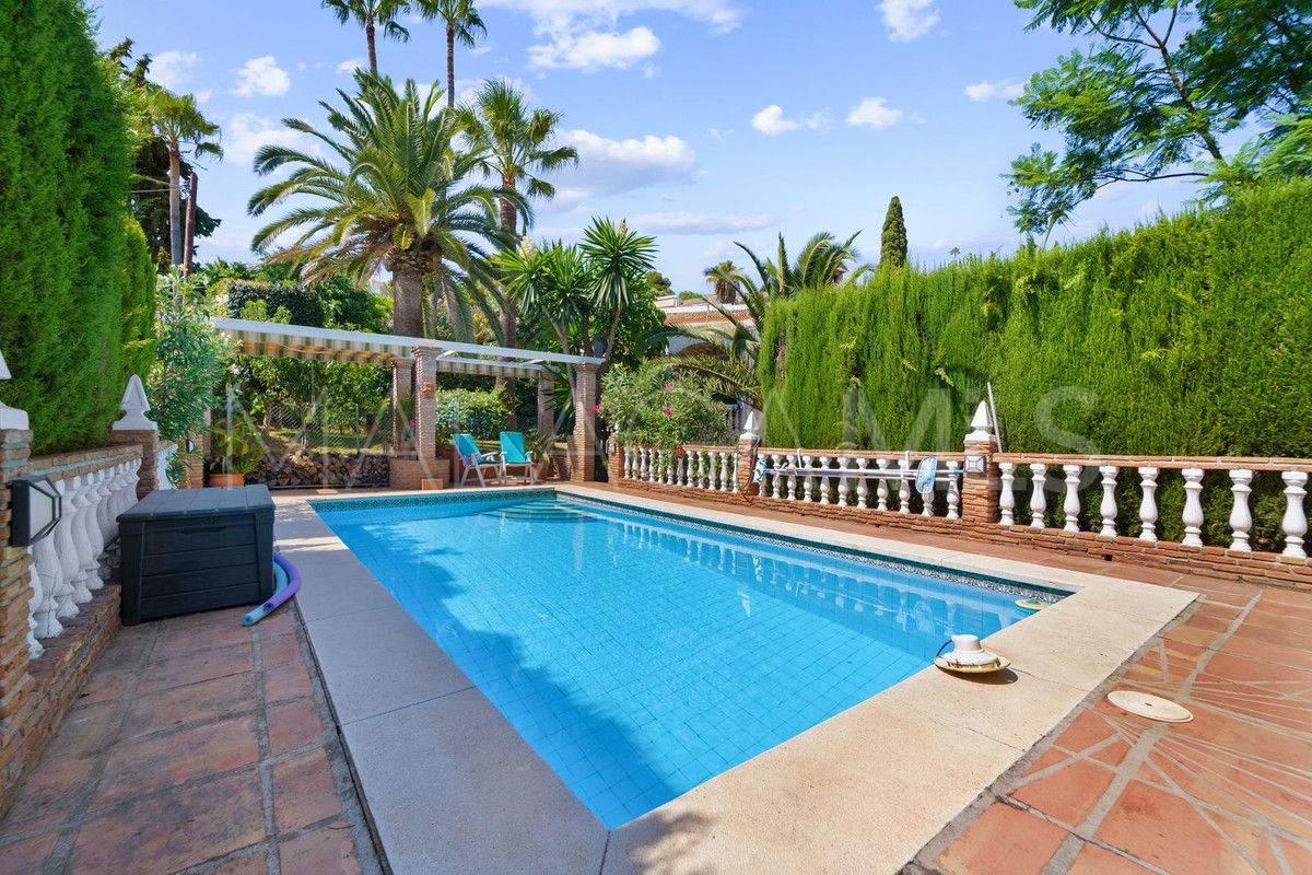 Villa for sale in Mijas