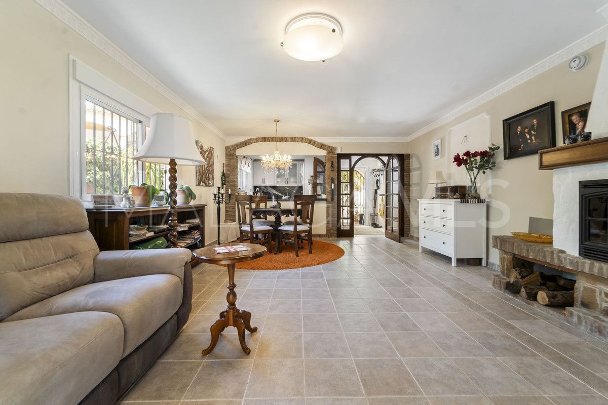 Villa for sale in Mijas
