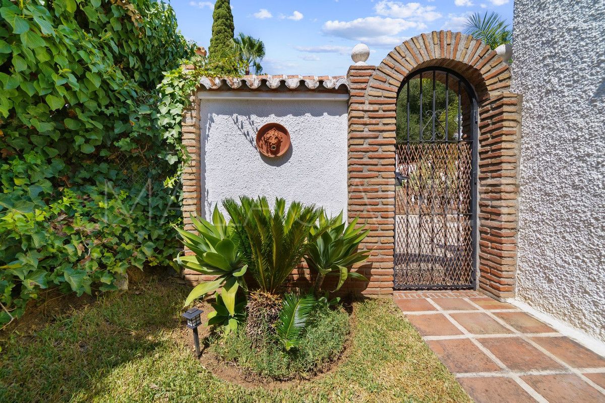Villa for sale in Mijas