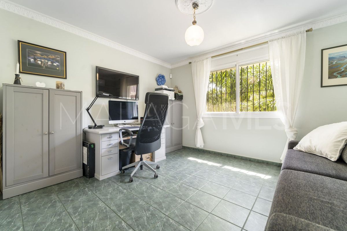 Villa for sale in Mijas
