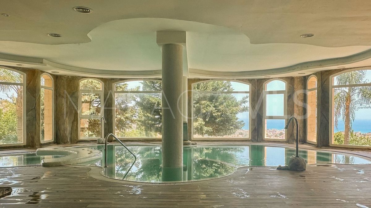 Buy Ático with 3 bedrooms in Benalmadena