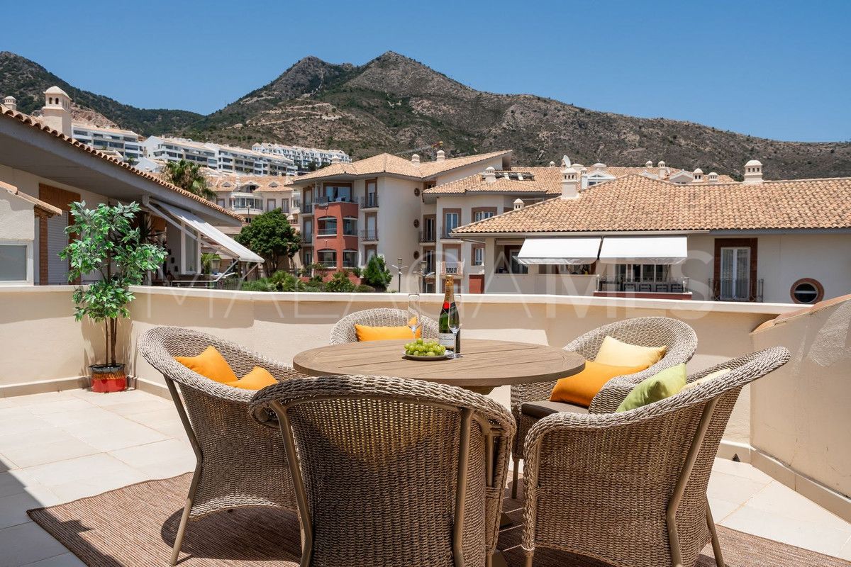 Buy Ático with 3 bedrooms in Benalmadena