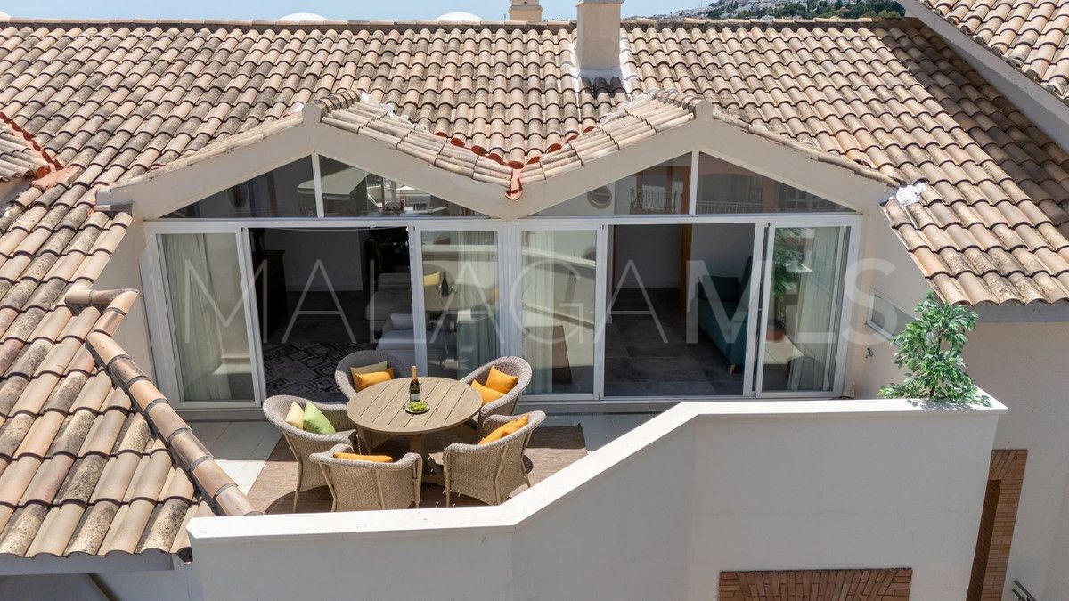 Buy Ático with 3 bedrooms in Benalmadena