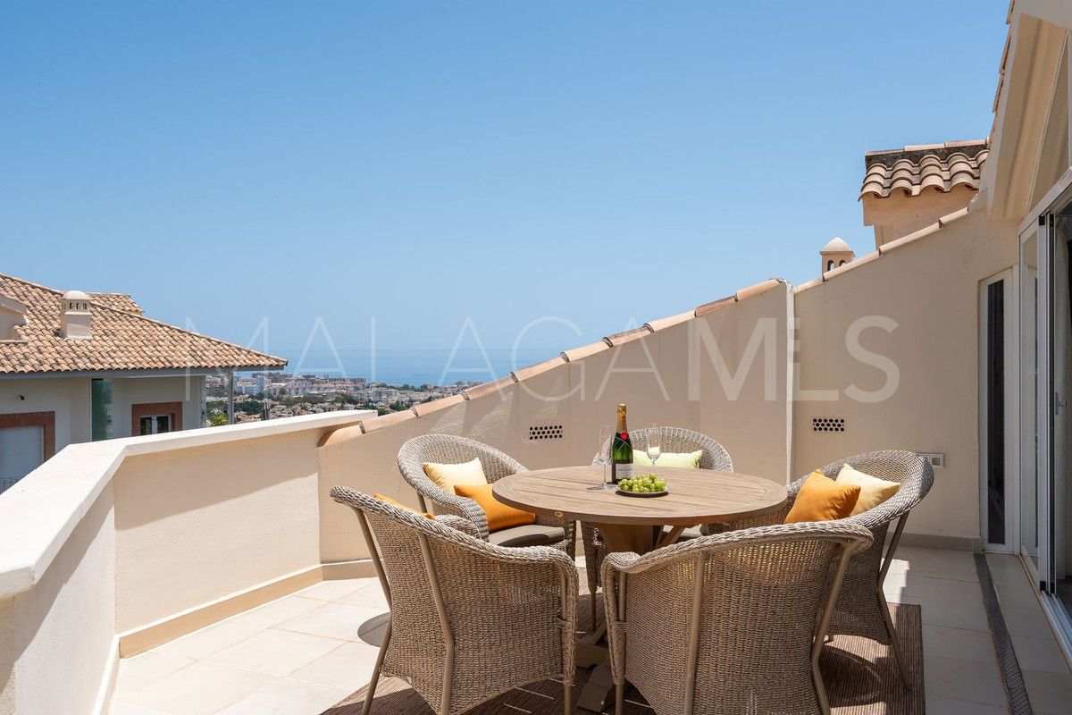 Buy Ático with 3 bedrooms in Benalmadena