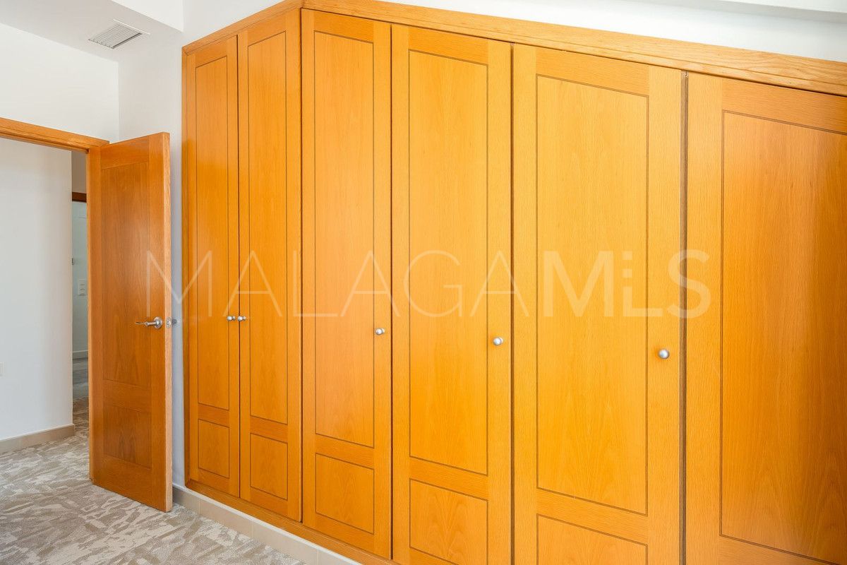 Buy Ático with 3 bedrooms in Benalmadena