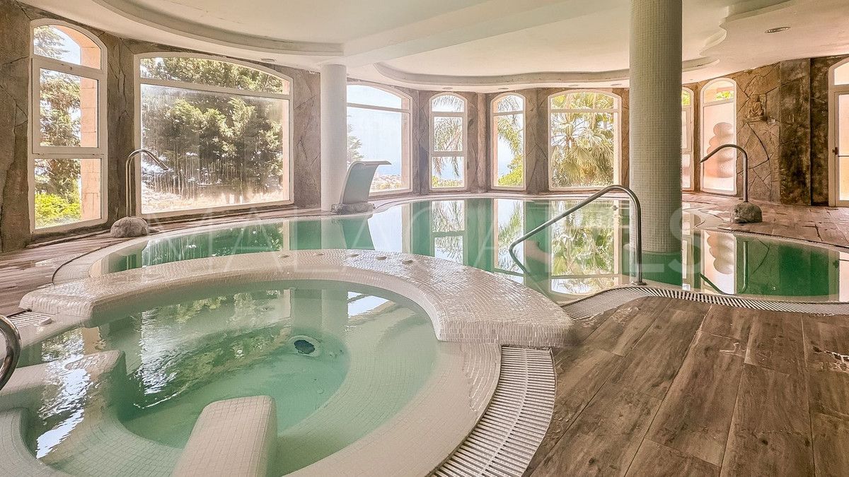 Buy Ático with 3 bedrooms in Benalmadena