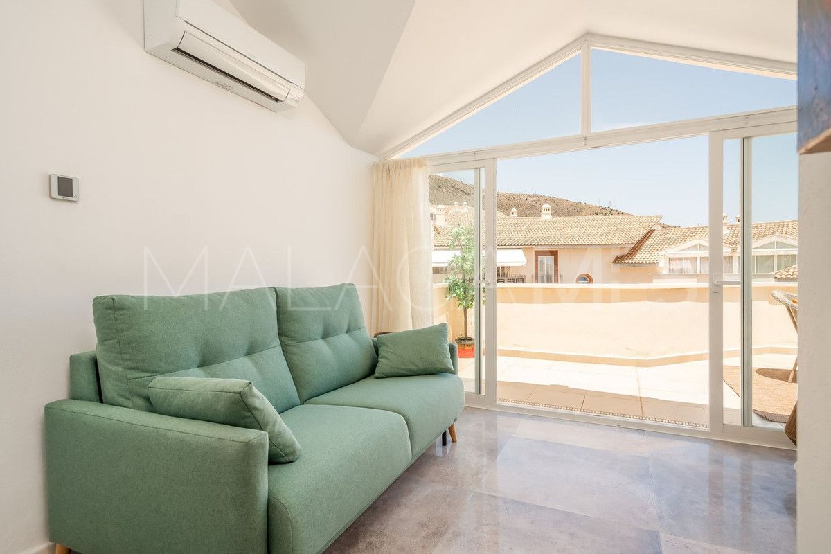 Buy Ático with 3 bedrooms in Benalmadena