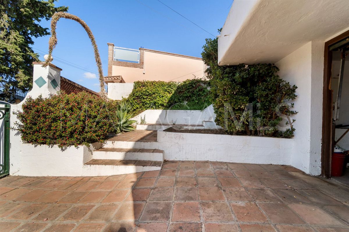 Se vende villa de 5 bedrooms in Fuengirola
