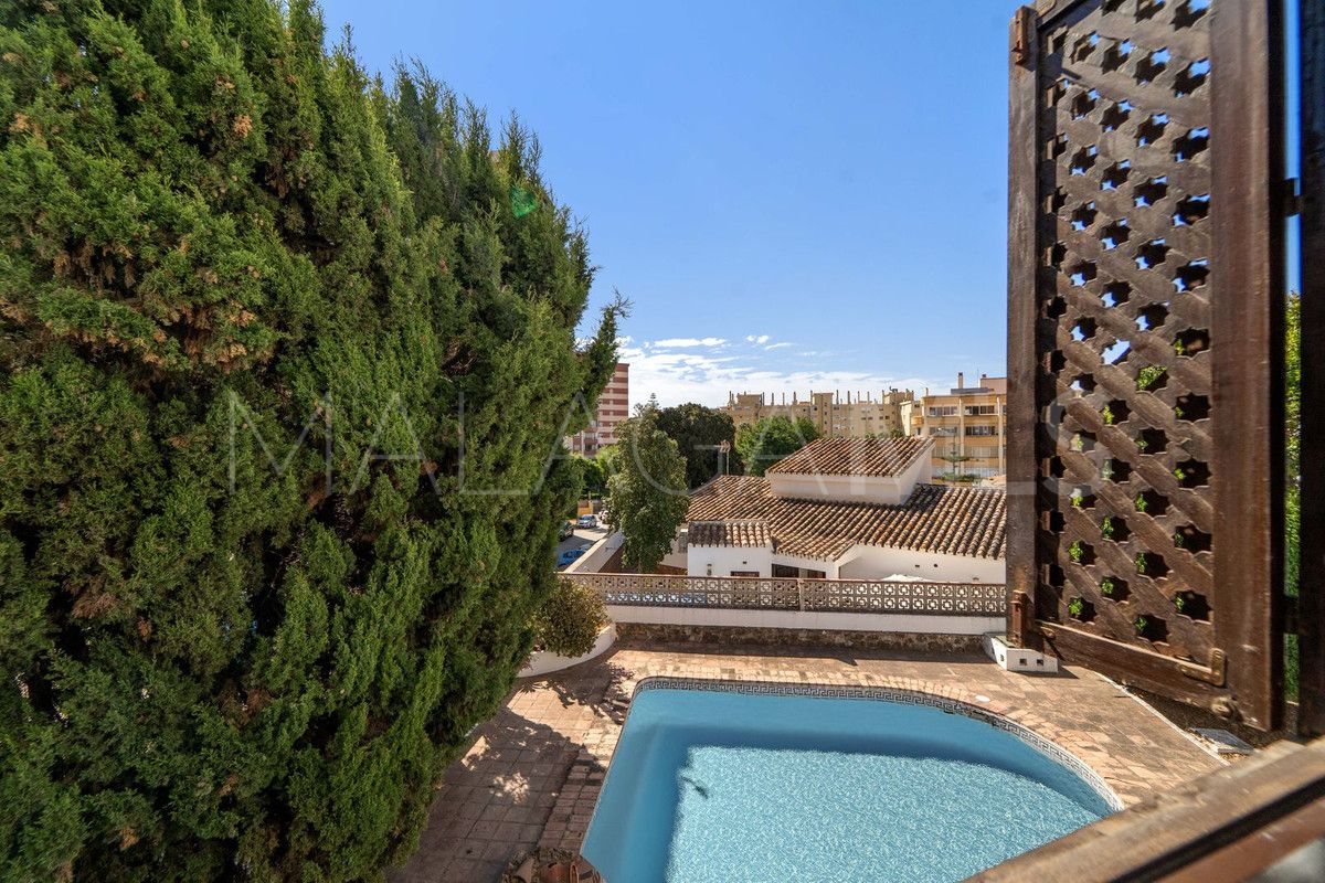 Se vende villa de 5 bedrooms in Fuengirola