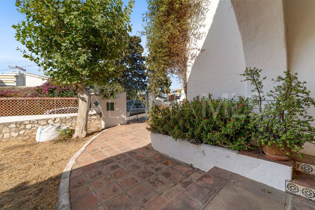 Se vende villa de 5 bedrooms in Fuengirola