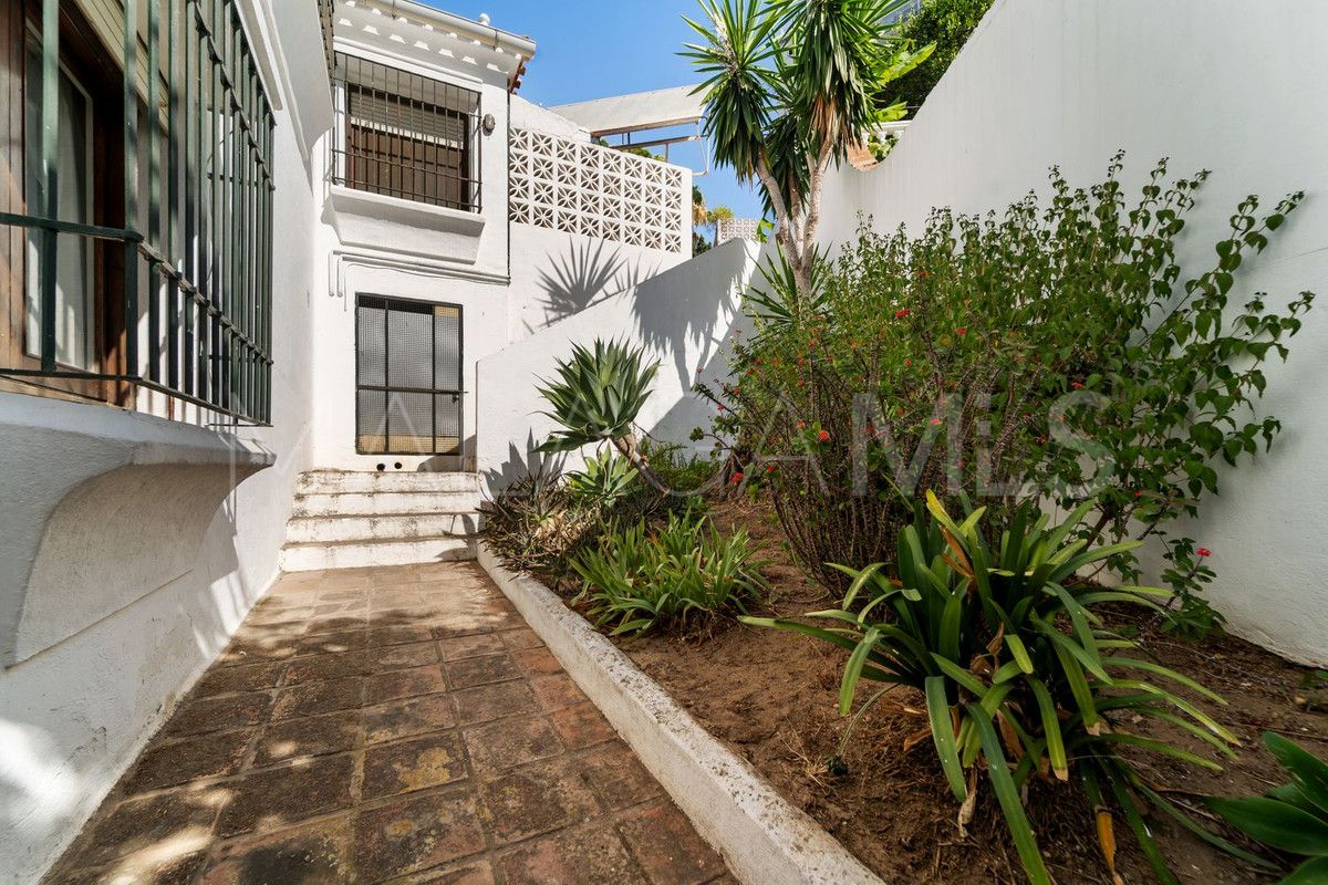 Se vende villa de 5 bedrooms in Fuengirola