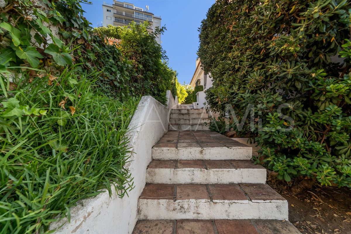 Se vende villa de 5 bedrooms in Fuengirola