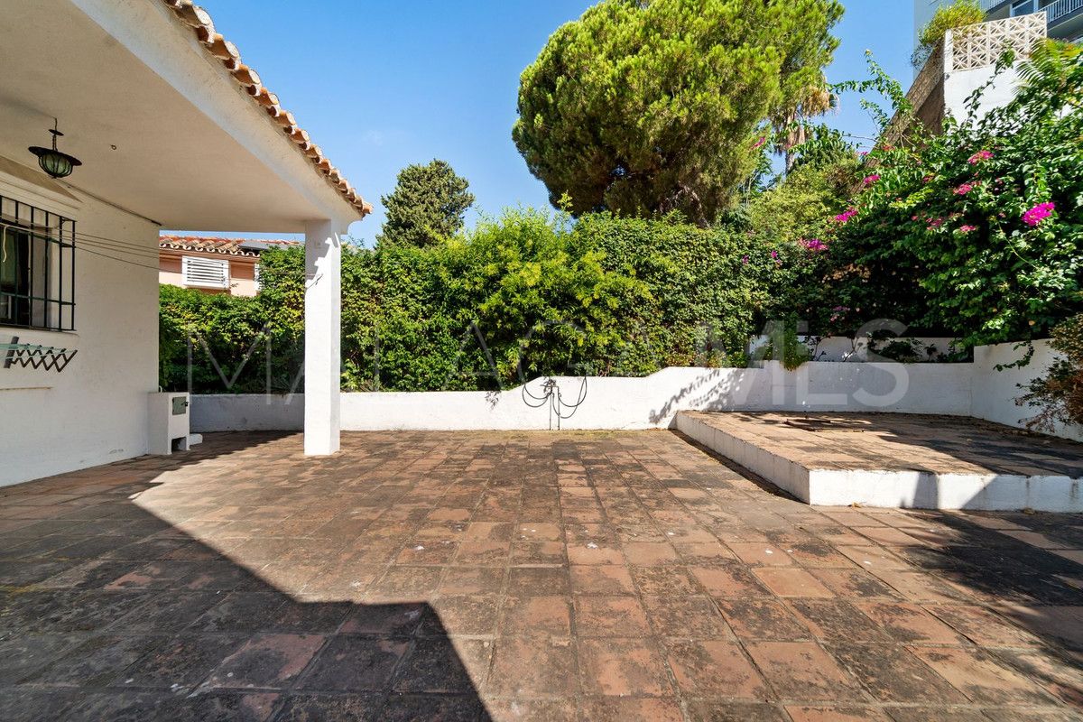 Se vende villa de 5 bedrooms in Fuengirola