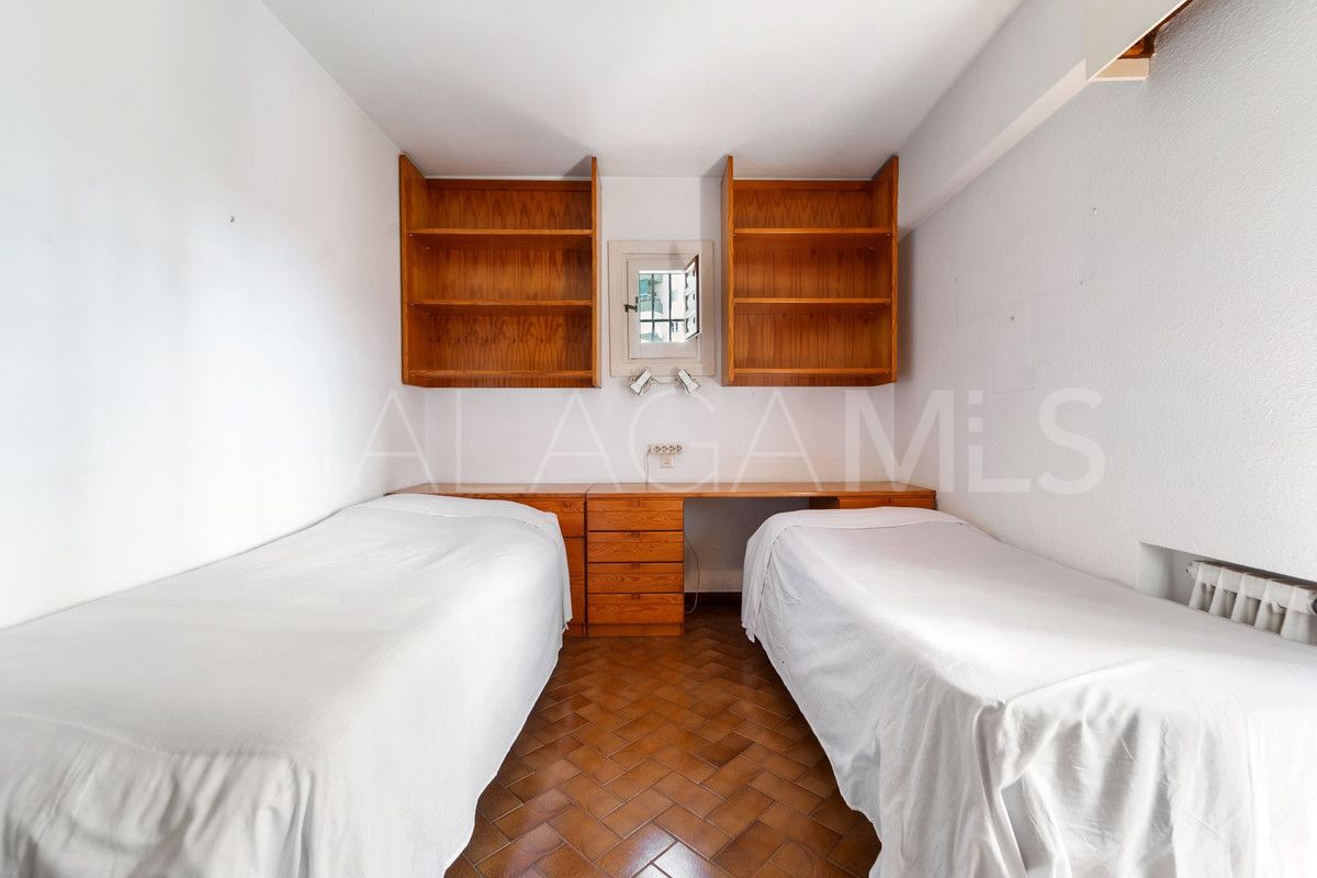 Se vende villa de 5 bedrooms in Fuengirola