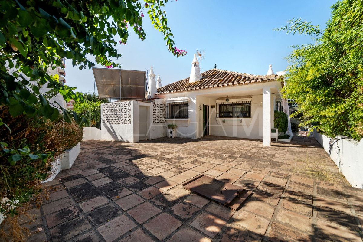 Se vende villa de 5 bedrooms in Fuengirola