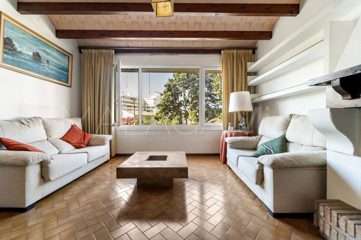 Se vende villa de 5 bedrooms in Fuengirola