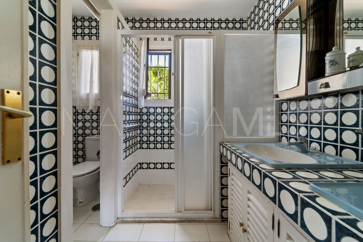 Se vende villa de 5 bedrooms in Fuengirola