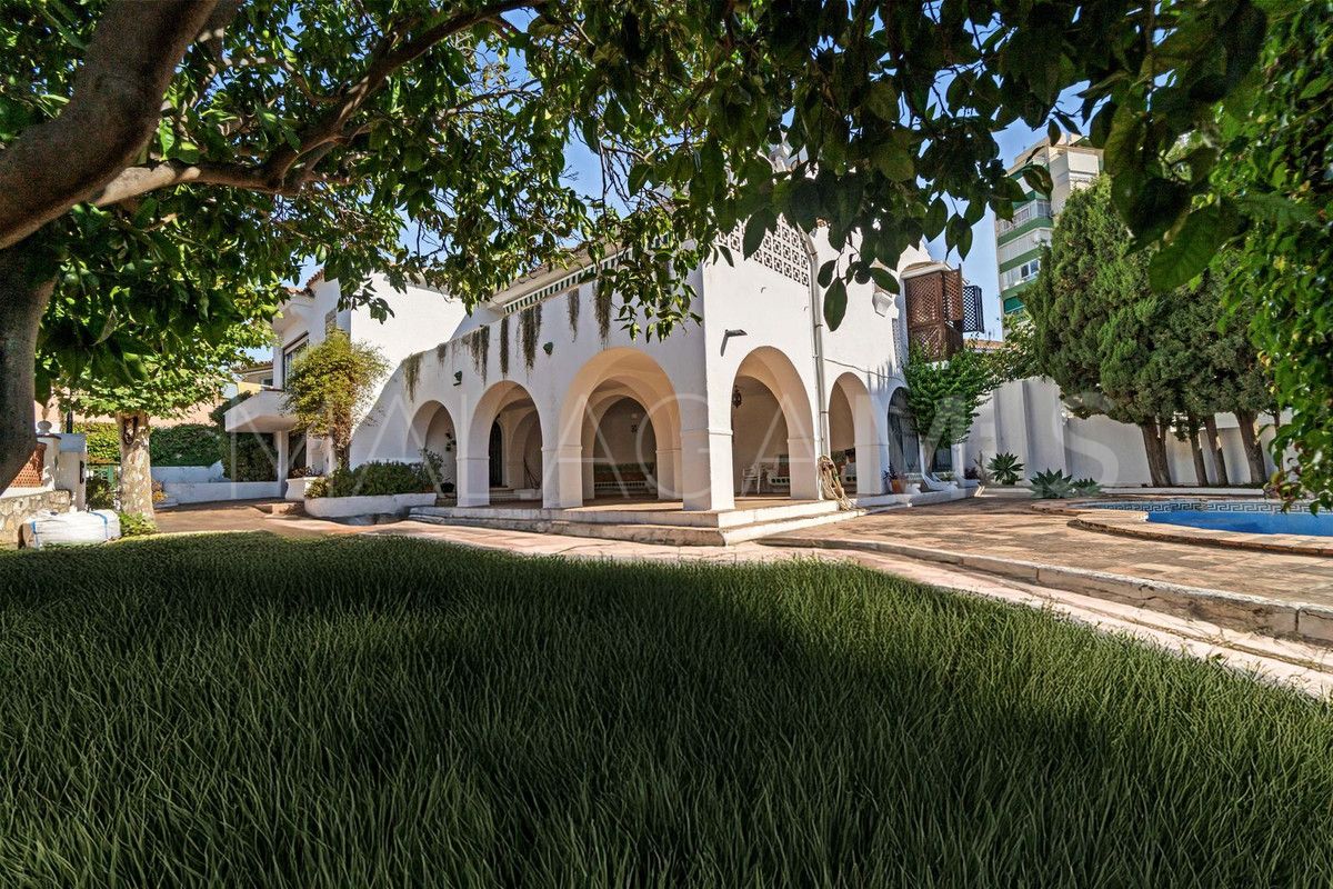 Se vende villa de 5 bedrooms in Fuengirola