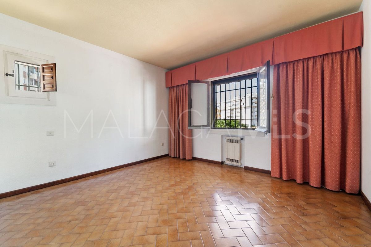 Se vende villa de 5 bedrooms in Fuengirola