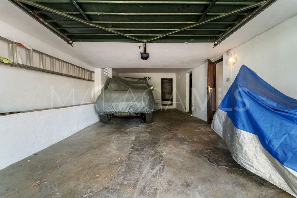 Se vende villa de 5 bedrooms in Fuengirola