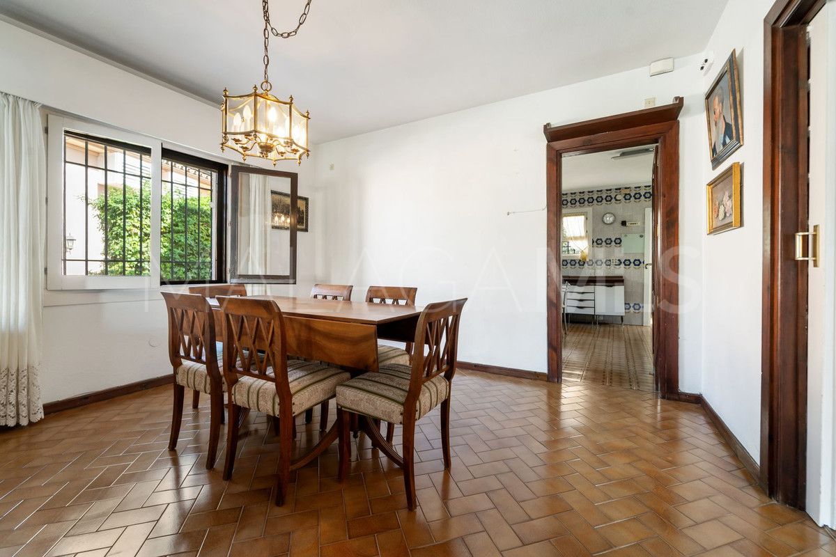 Se vende villa de 5 bedrooms in Fuengirola