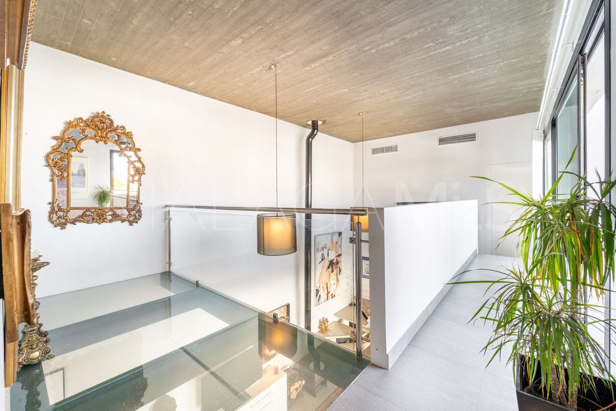 Se vende villa in Fuengirola with 4 bedrooms