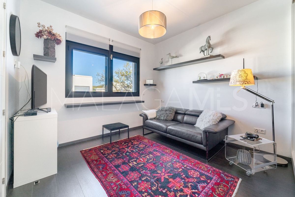 Se vende villa in Fuengirola with 4 bedrooms