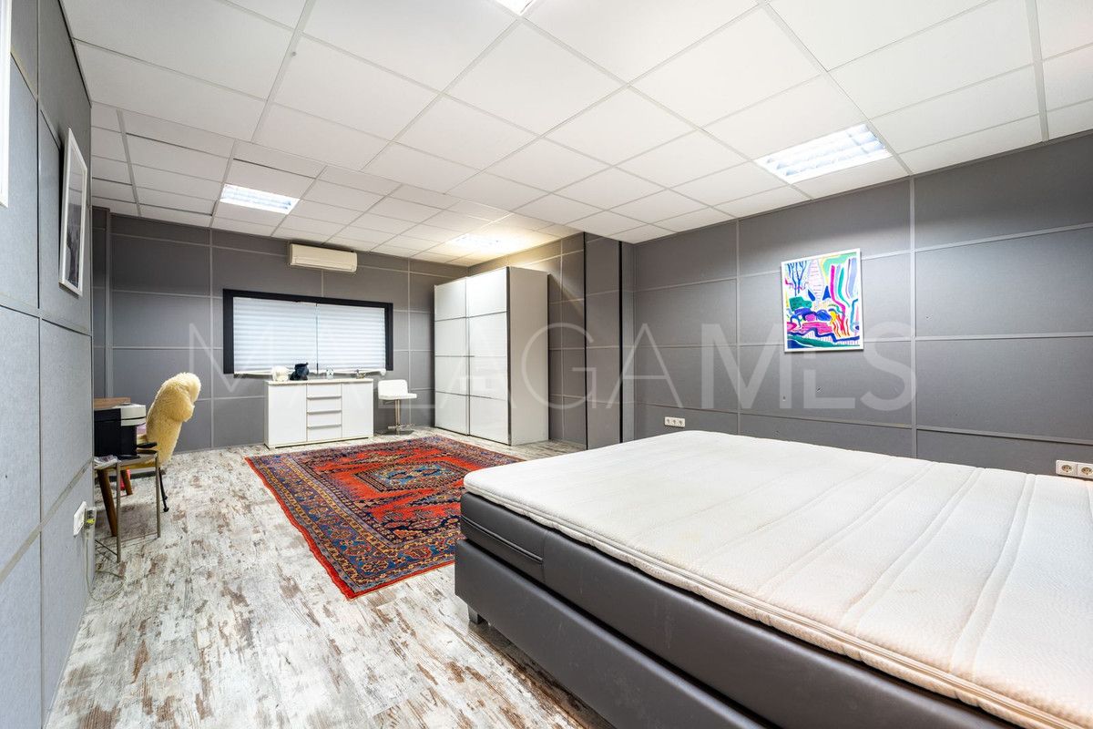 Se vende villa in Fuengirola with 4 bedrooms