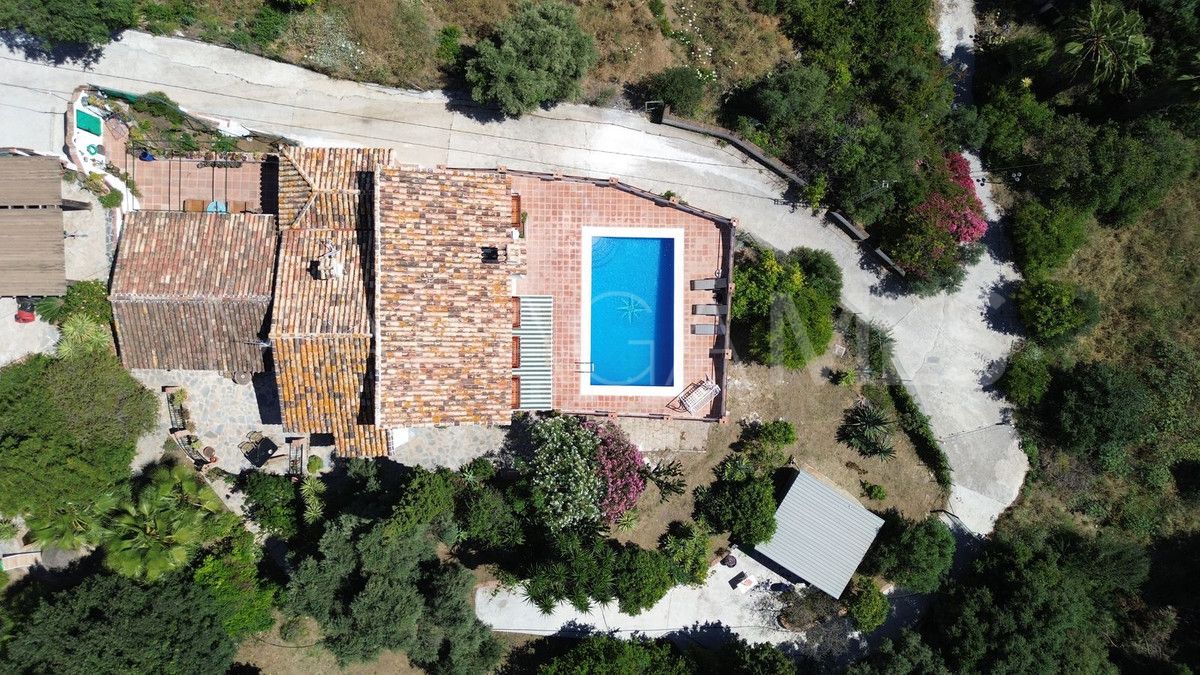 Se vende finca with 5 bedrooms in Mijas