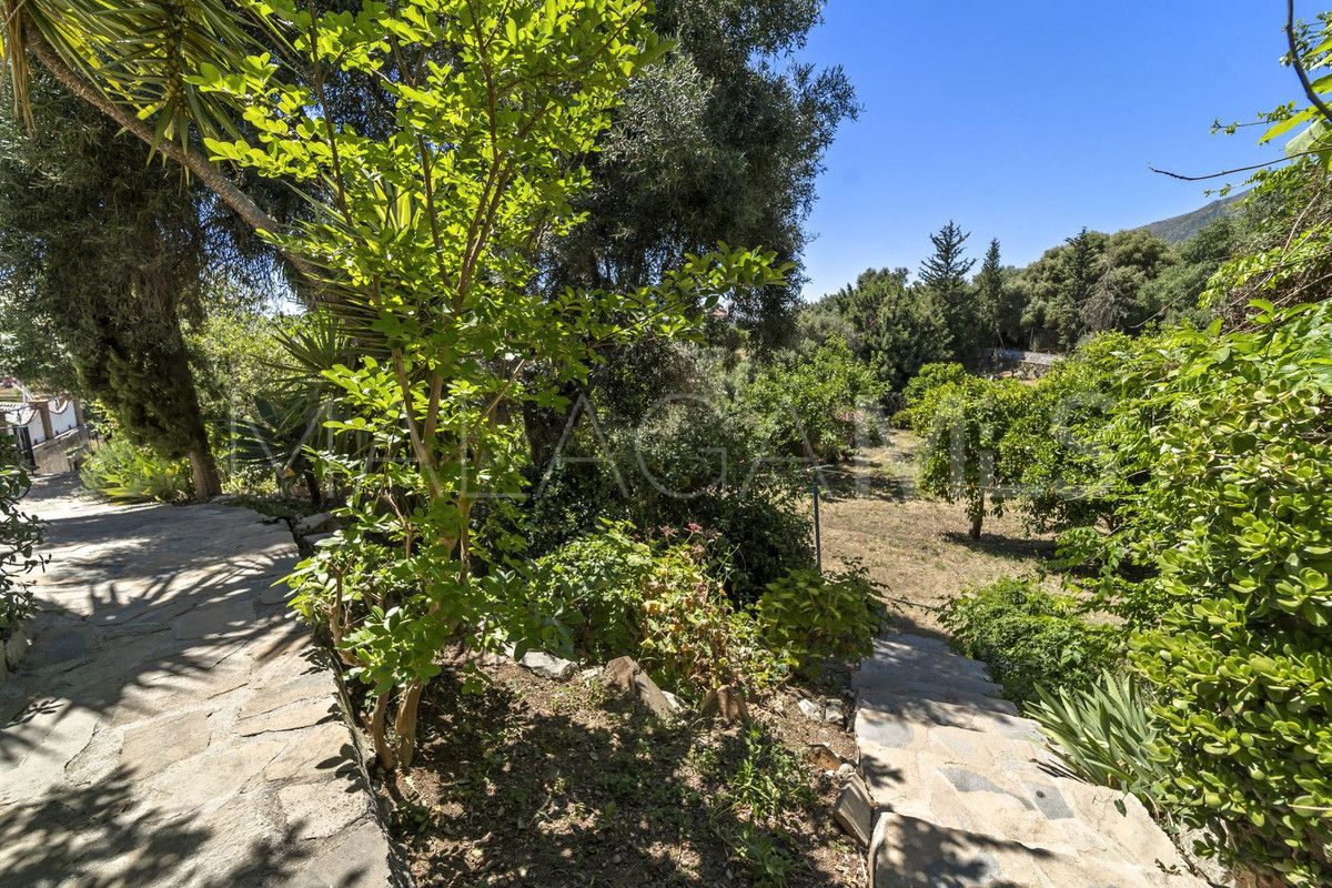 Se vende finca with 5 bedrooms in Mijas