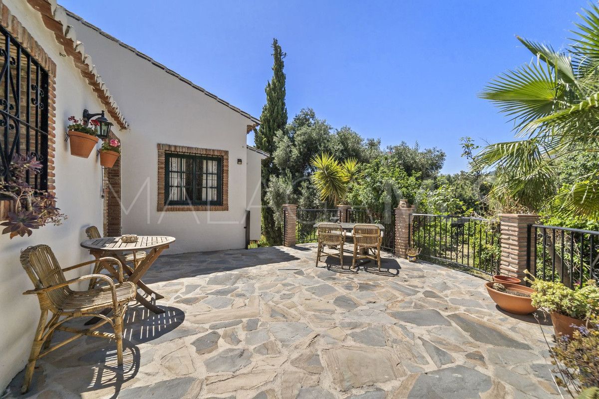 Se vende finca with 5 bedrooms in Mijas